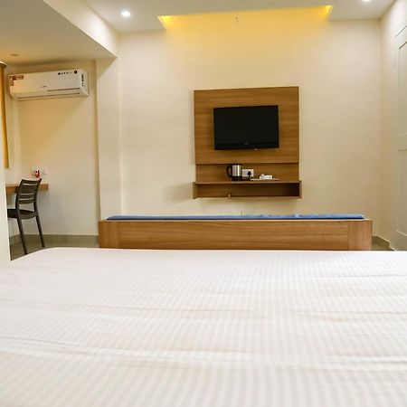 Oceanside Mahabalipuram - With Beach Access Exterior photo