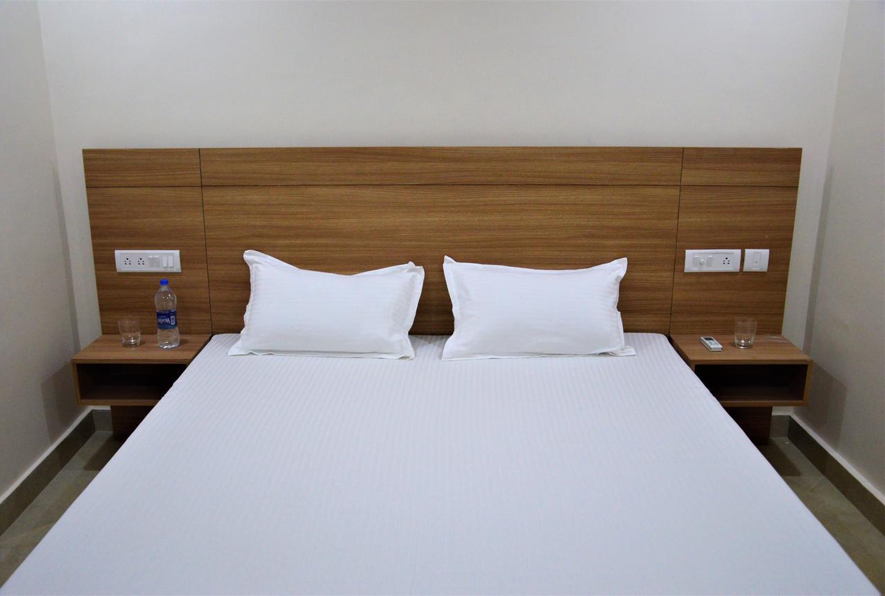 Oceanside Mahabalipuram - With Beach Access Exterior photo