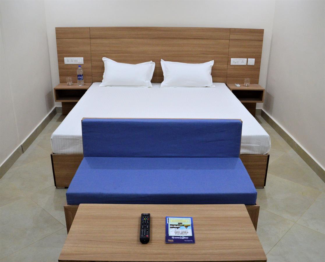 Oceanside Mahabalipuram - With Beach Access Exterior photo